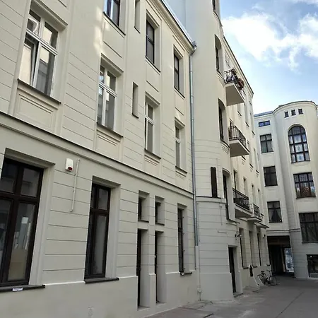 P-122 Piotrkowska Apartment. Łódź