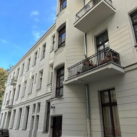 P-122 Piotrkowska Apartment. *