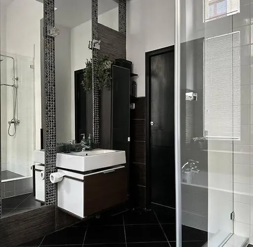 P-122 Piotrkowska Apartment.