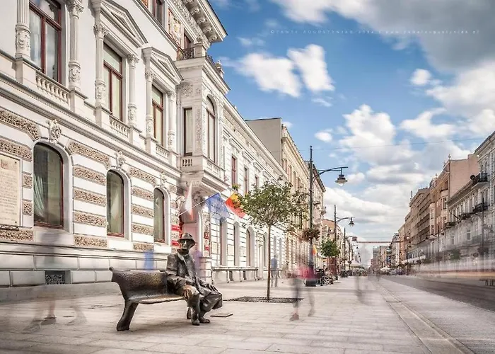 P-122 Piotrkowska Apartment. * Łódź