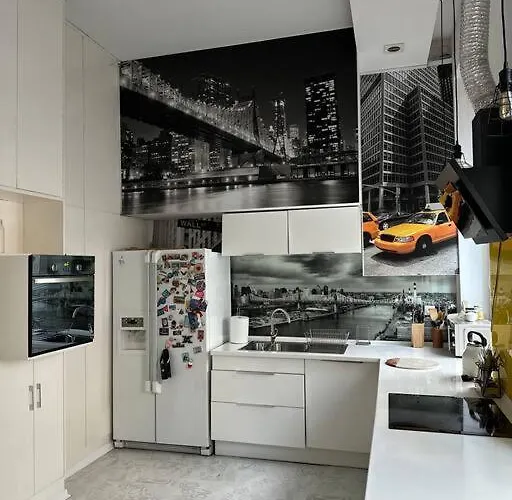 P-122 Piotrkowska Apartment. *